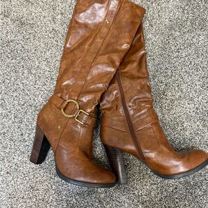 🌟SALE🌟 
Brown Mid-Calf Boots